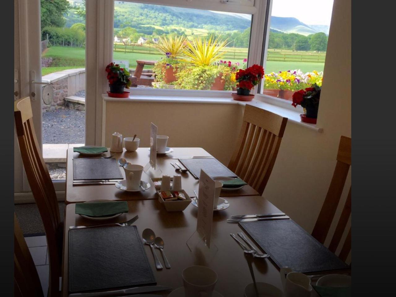 The Lodge Brecon B&B Dış mekan fotoğraf